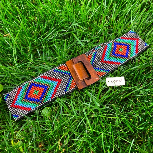 Stretch beaded belt